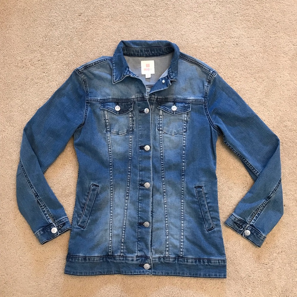 LuLaRoe Jaxon Denim Jean Jacket Size Small 6 8 Blue Embroidered Back Panel Boho